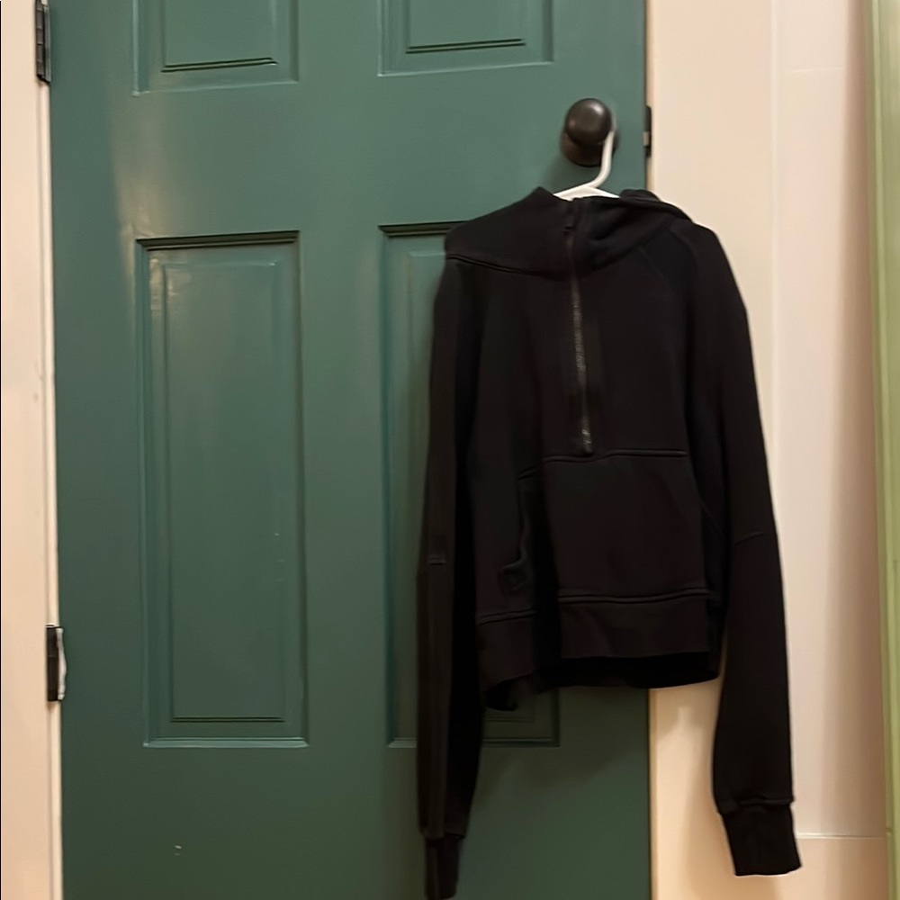 Black Lululemon Scuba size XS/S